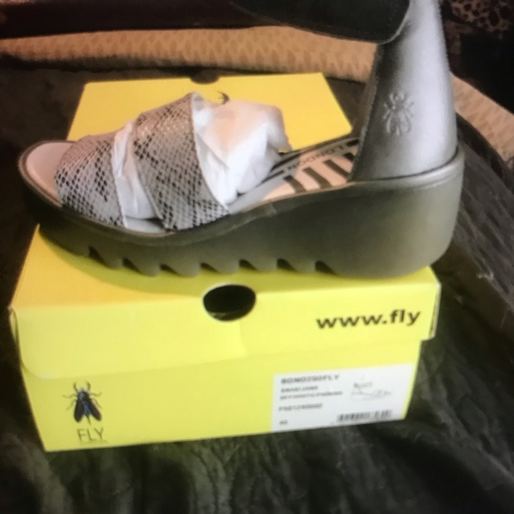 NEW … Fly London snake/Jane wedges - Picture 6 of 7